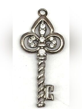 Vintage 925 Sterling Silver Icy White Crystals Fleur de Lis Design Charm Pendant